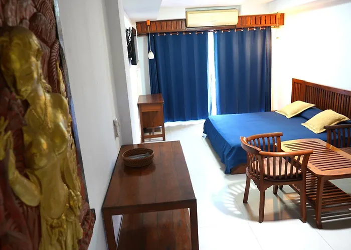 Sathorn Garden View Апартаменты